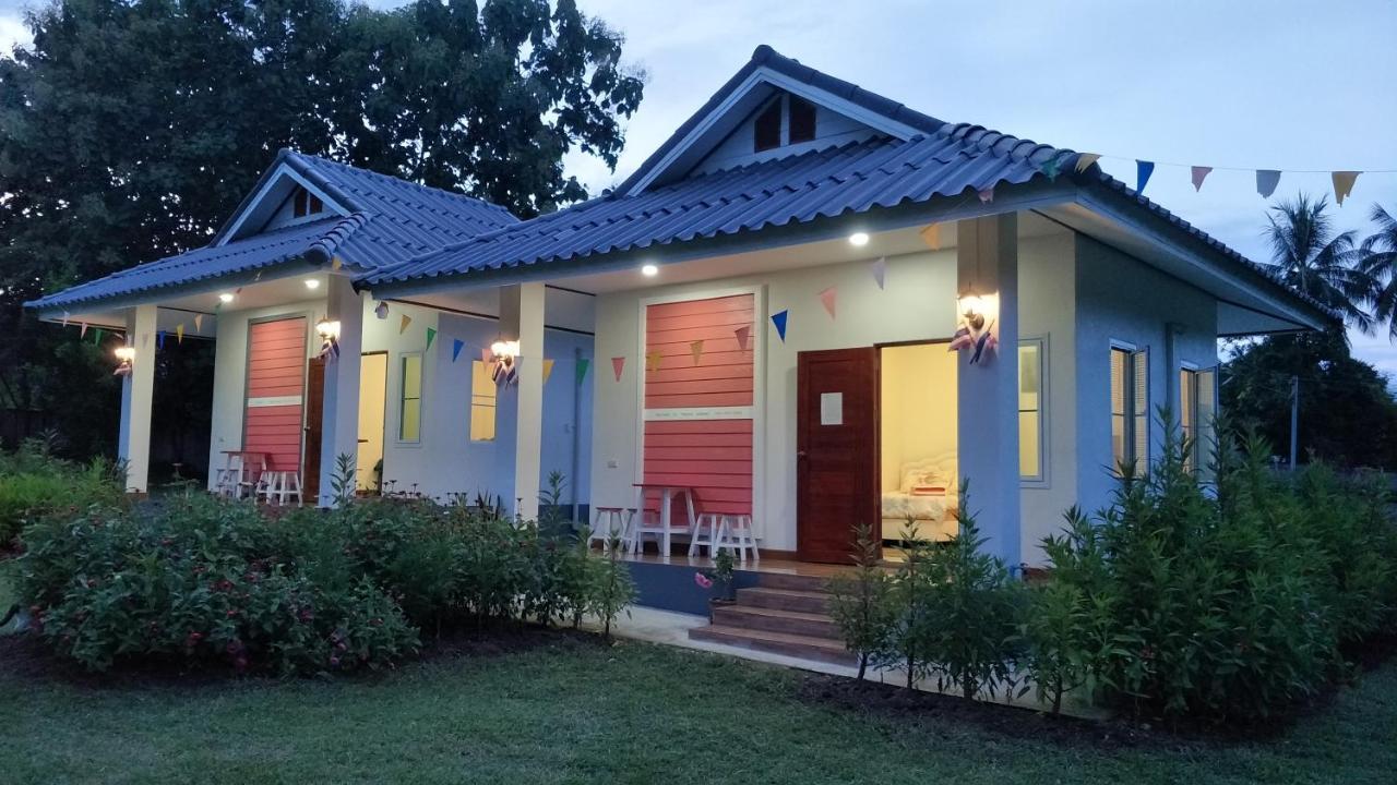 Pimpisa Garden พิมพิศา การ์เด้นท์ Vila Khuang Kom Exterior foto