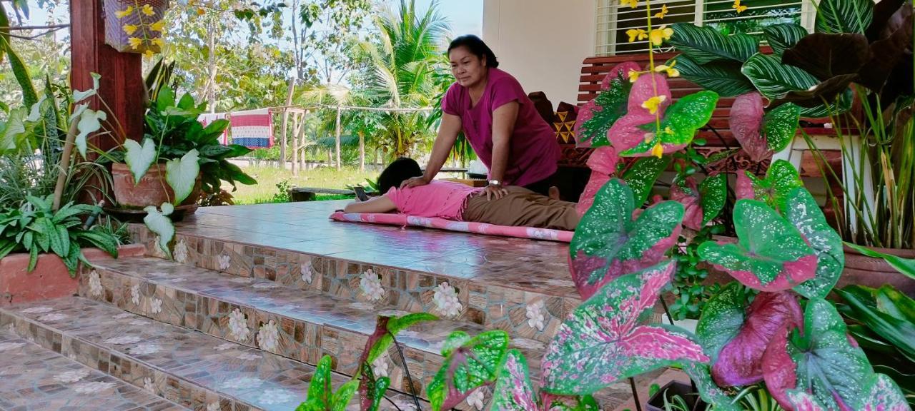 Pimpisa Garden พิมพิศา การ์เด้นท์ Vila Khuang Kom Exterior foto