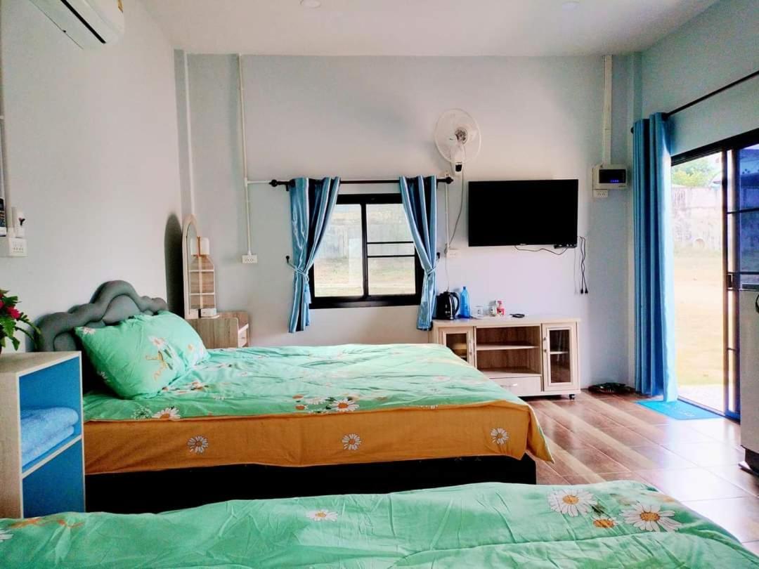Pimpisa Garden พิมพิศา การ์เด้นท์ Vila Khuang Kom Exterior foto