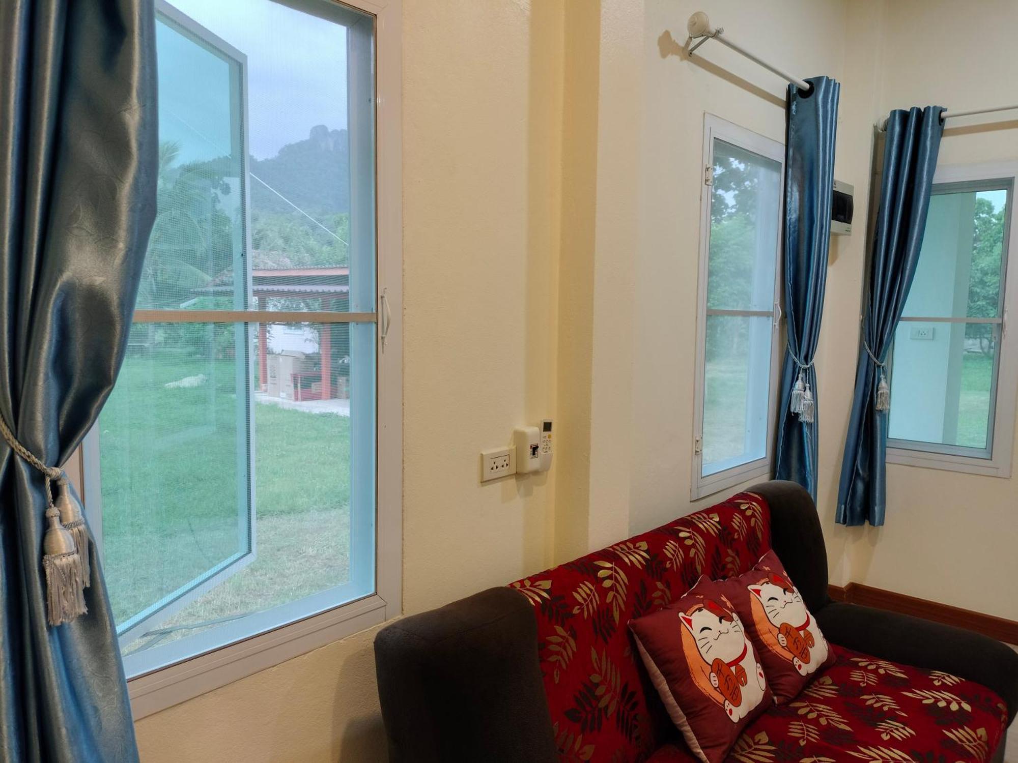 Pimpisa Garden พิมพิศา การ์เด้นท์ Vila Khuang Kom Exterior foto